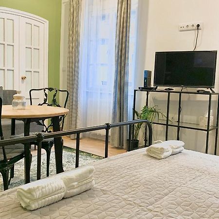 Fidelissima Apartman Sopron Buitenkant foto